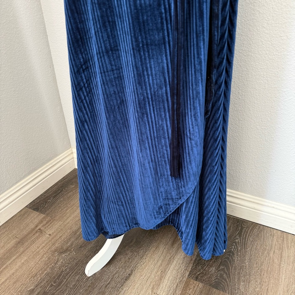 Baltic Born Navy Velvet Maxi‎ Dress Medium Wedding Party Holiday Formal - Picture 8 of 13